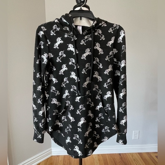 No Boundaries silver unicorn size small 3/5 light weight hoodie silver and black - Picture 1 of 15